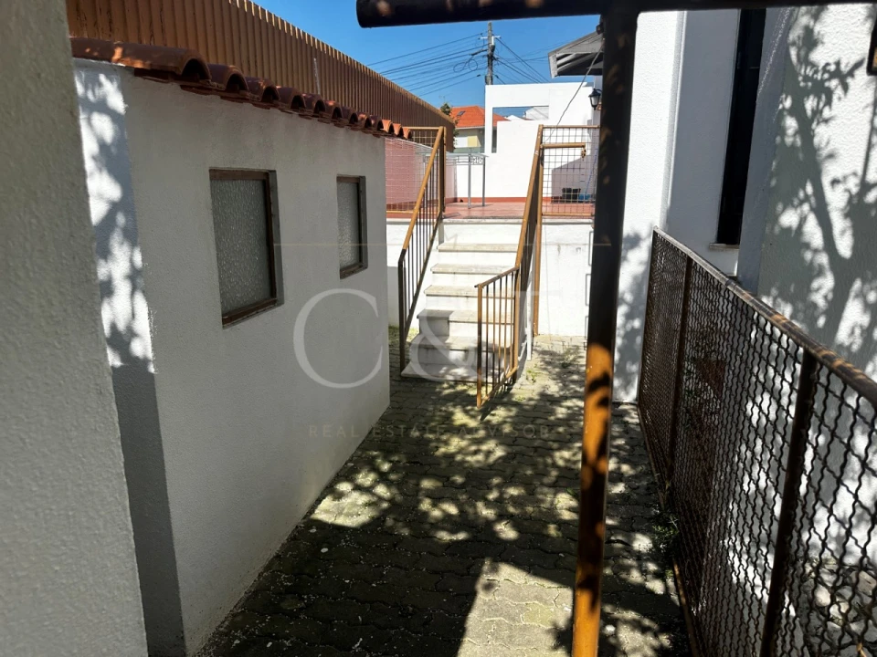 Moradia T3 para Venda em São Domingos de Rana Foto 40