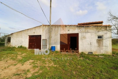 Moradia T2 para Venda em Fazendas de Almeirim