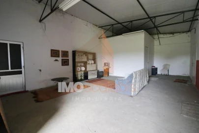 Moradia T2 para Venda em Fazendas de Almeirim