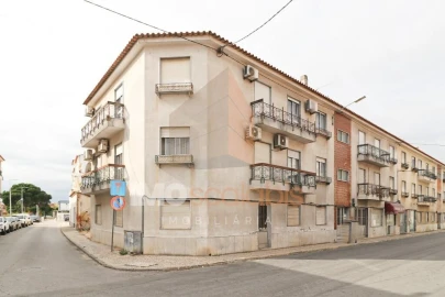 Apartamento T3 para Venda em Almeirim