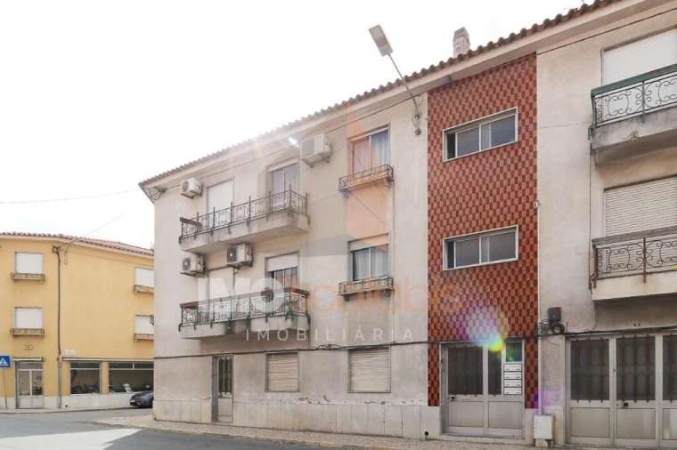 Apartamento T3 para Venda em Almeirim Foto 4
