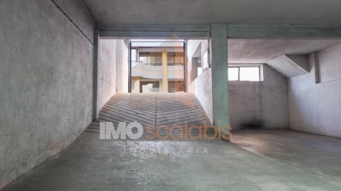 Garagem para Venda em Marvila, Ribeira Santarém, São Salvador, São Nicolau