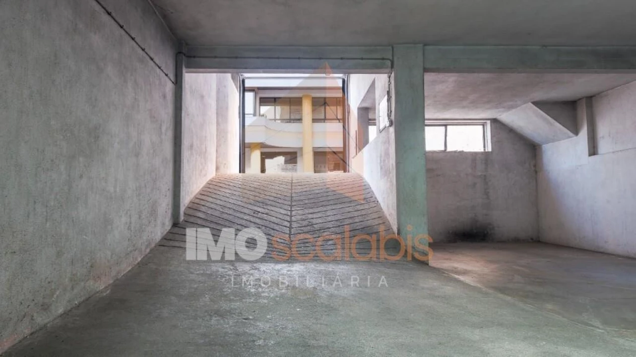 Garagem para Venda em Marvila, Ribeira Santarém, São Salvador, São Nicolau Foto 4