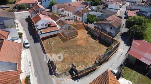 Terreno para Venda em Romeira e Várzea