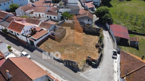 Terreno para Venda em Romeira e Várzea