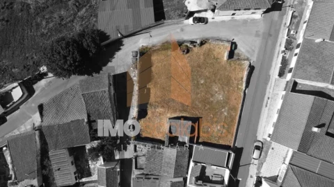 Terreno para Venda em Romeira e Várzea