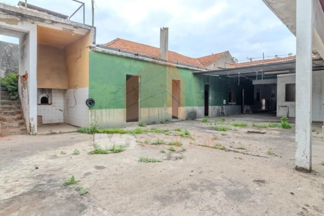 Moradia T4 para Venda em Almeirim Foto 13