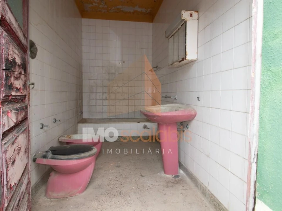 Moradia T4 para Venda em Almeirim Foto 22