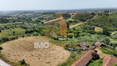 Moradia T3 para Venda em Azambujeira e Malaqueijo