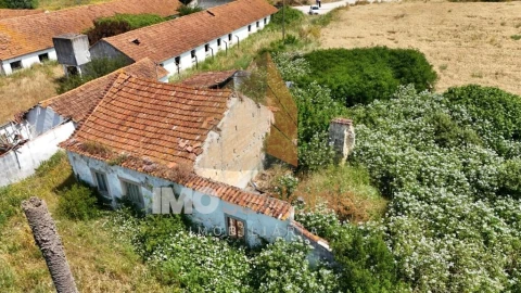 Moradia T3 para Venda em Azambujeira e Malaqueijo