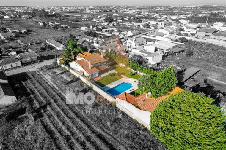 Moradia T5 para Venda em Alpiarça Foto 20