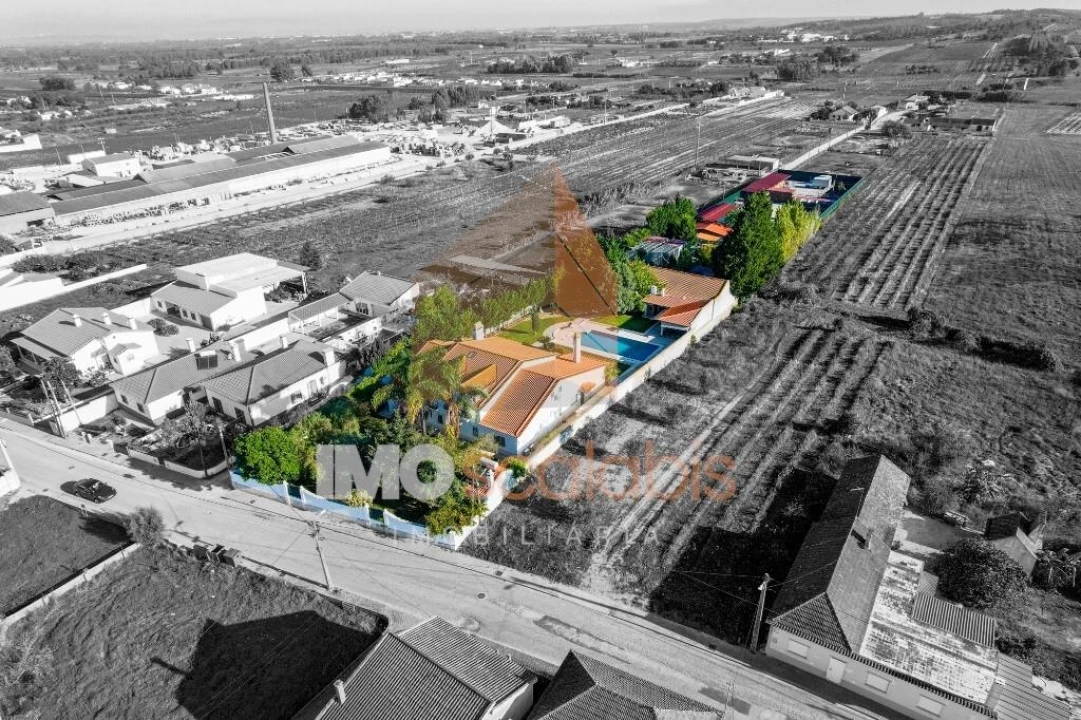 Moradia T5 para Venda em Alpiarça Foto 26