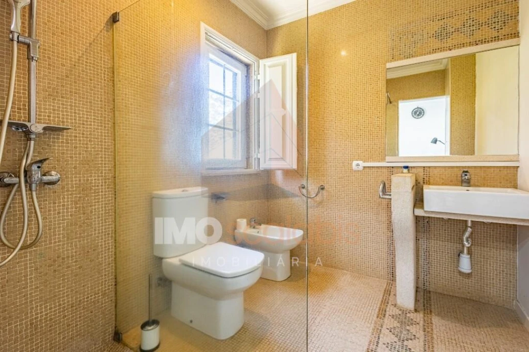 Moradia T5 para Venda em Alpiarça Foto 37