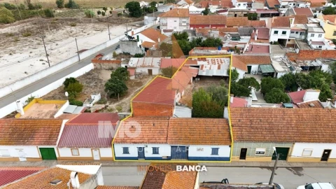 Moradia T3 para Venda em Benfica do Ribatejo