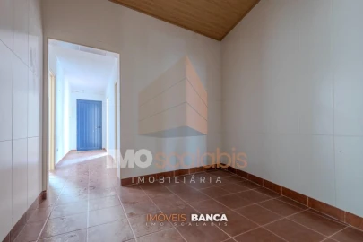 Moradia T3 para Venda em Benfica do Ribatejo
