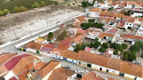 Moradia T3 para Venda em Benfica do Ribatejo