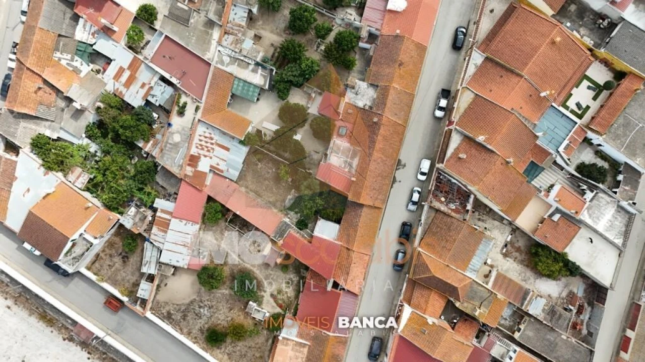 Moradia T3 para Venda em Benfica do Ribatejo Foto 12