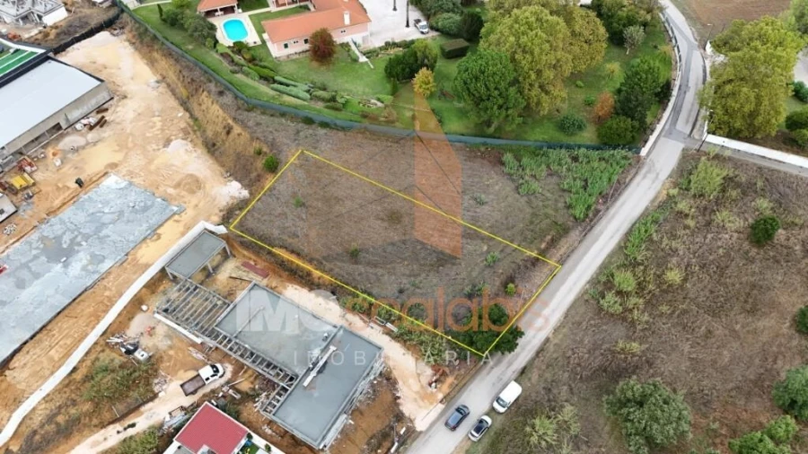 Terreno para Venda em Romeira e Várzea Foto 11
