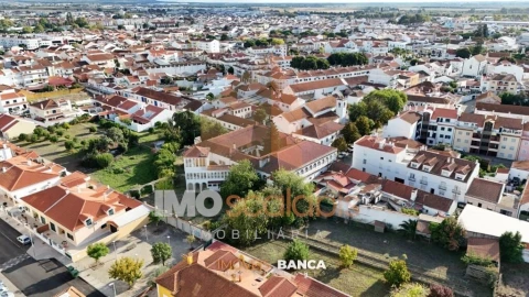 Moradia T5 para Venda em Almeirim