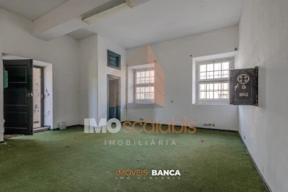 Moradia T5 para Venda em Almeirim