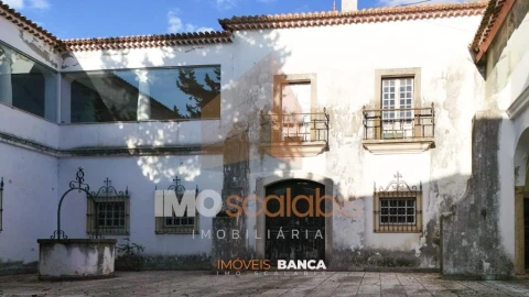 Moradia T5 para Venda em Almeirim