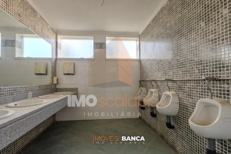 Moradia T5 para Venda em Almeirim Foto 42