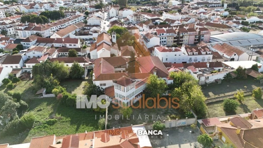 Moradia T5 para Venda em Almeirim