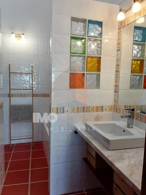 Moradia T11 para Venda em Marvila, Ribeira Santarém, São Salvador, São Nicolau