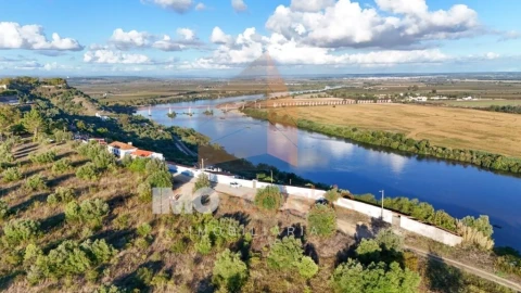 Moradia T11 para Venda em Marvila, Ribeira Santarém, São Salvador, São Nicolau