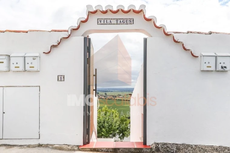 Moradia T11 para Venda em Marvila, Ribeira Santarém, São Salvador, São Nicolau Foto 14