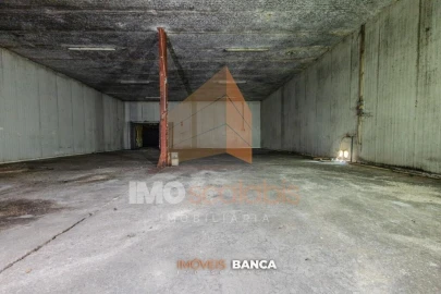 Armazém para Venda em Parreira e Chouto