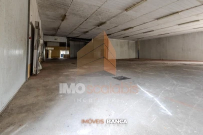 Armazém para Venda em Parreira e Chouto