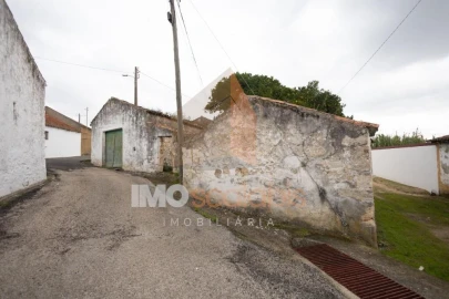 Moradia T3 para Venda em Almoster