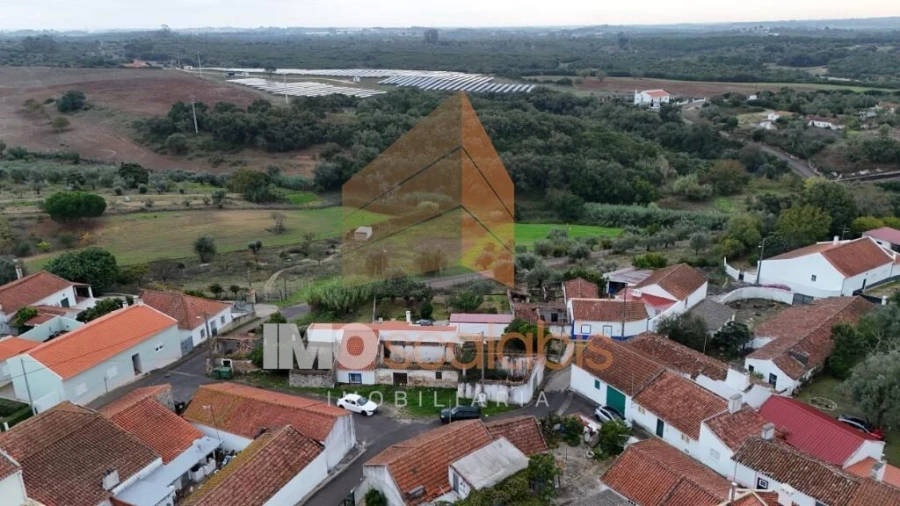 Moradia T3 para Venda em Almoster Foto 11