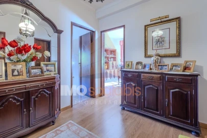 Apartamento T3 para Venda em Marvila, Ribeira Santarém, São Salvador, São Nicolau