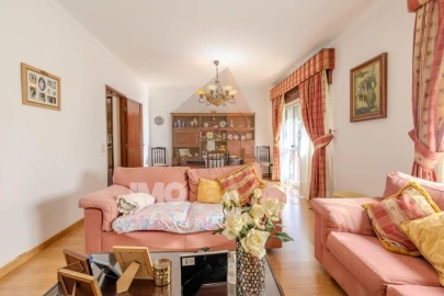Apartamento T3 para Venda em Marvila, Ribeira Santarém, São Salvador, São Nicolau