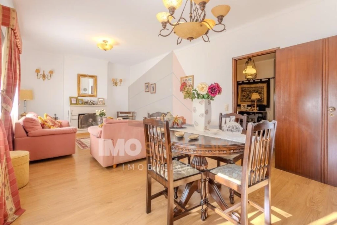 Apartamento T3 para Venda em Marvila, Ribeira Santarém, São Salvador, São Nicolau Foto 1