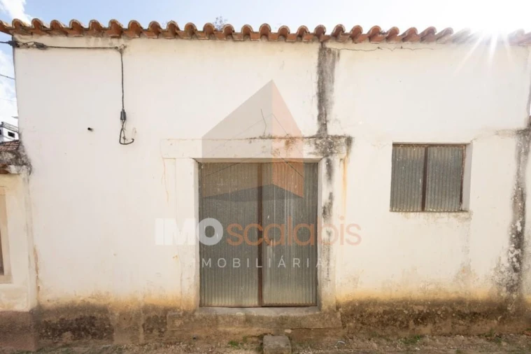 Moradia T0 para Venda em Alcanede Foto 2