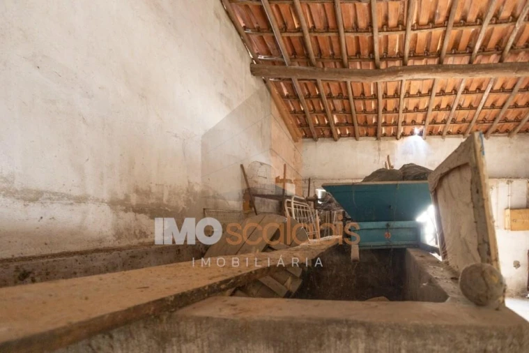 Moradia T0 para Venda em Alcanede Foto 9