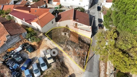 Moradia T0 para Venda em Alcanede