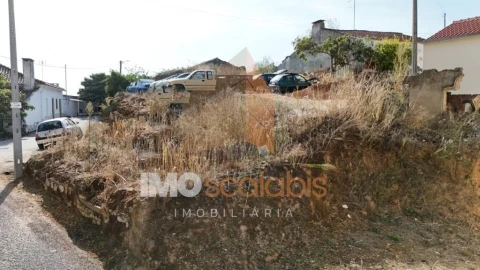 Moradia T0 para Venda em Alcanede