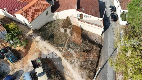 Moradia T0 para Venda em Alcanede
