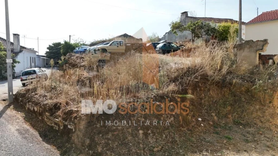 Moradia T0 para Venda em Alcanede Foto 19