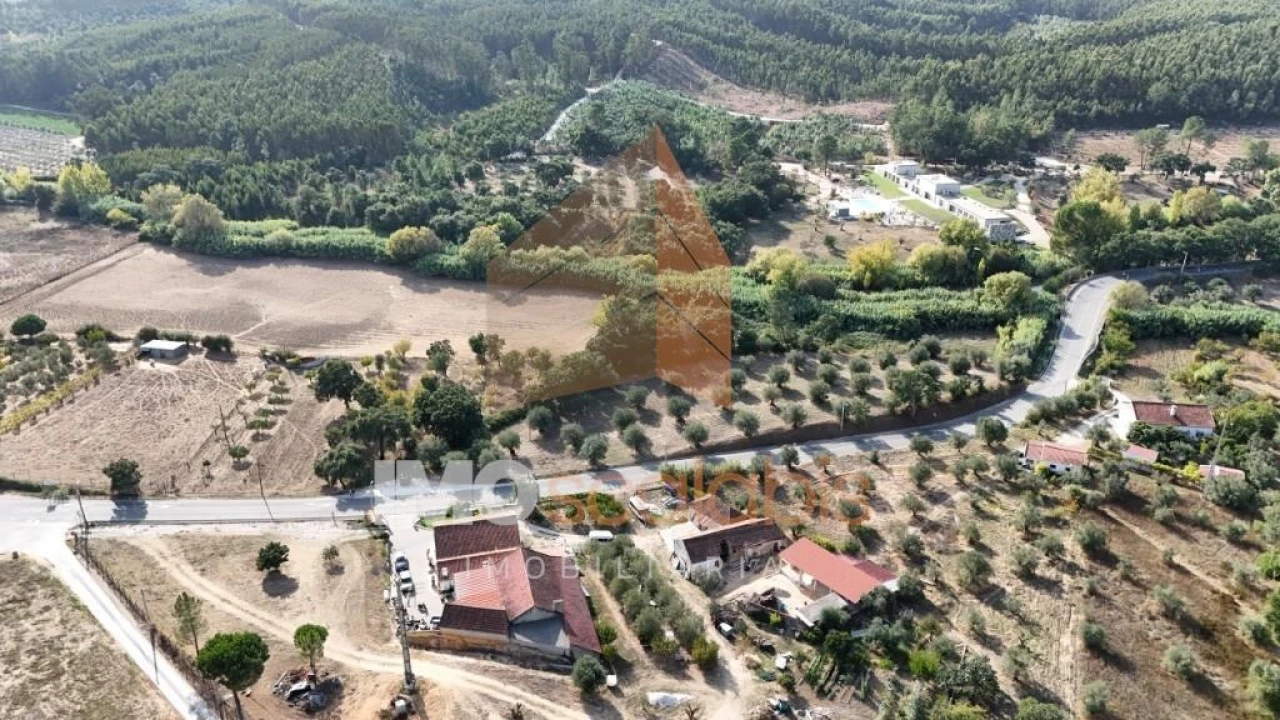 Terreno para Venda em Alcanede Foto 6