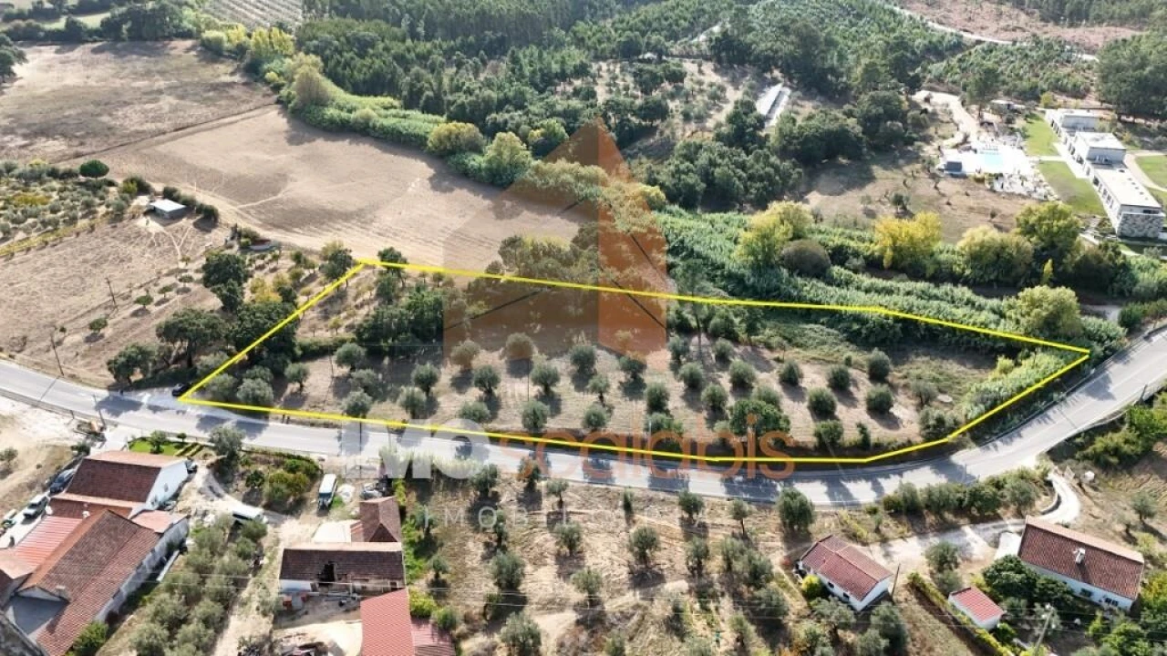 Terreno para Venda em Alcanede Foto 10