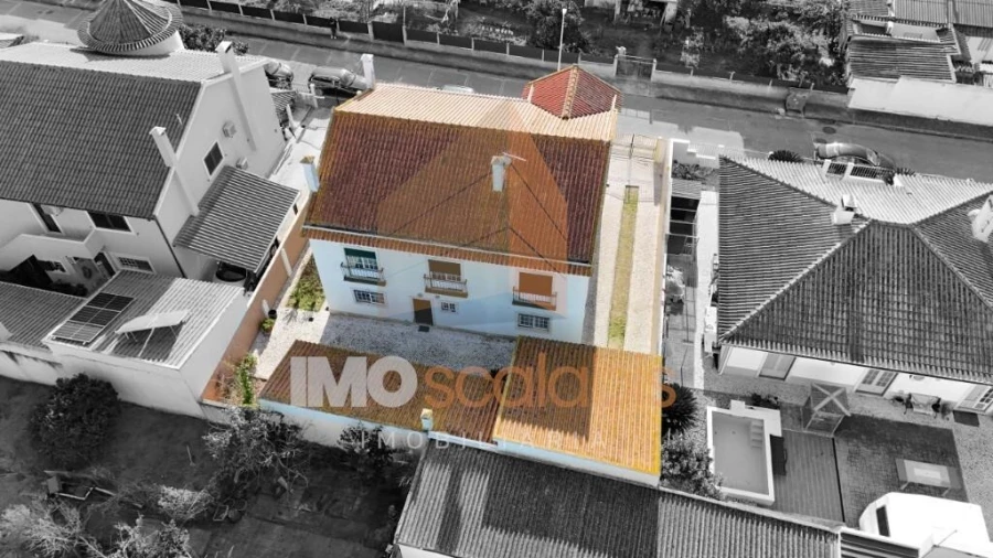 Moradia T4 para Venda em Alpiarça Foto 4