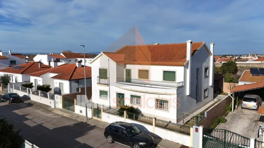 Moradia T4 para Venda em Alpiarça