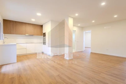 Apartamento T2 para Venda em Marvila, Ribeira Santarém, São Salvador, São Nicolau