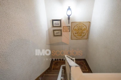 Moradia T4 para Venda em Marvila, Ribeira Santarém, São Salvador, São Nicolau