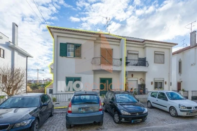 Moradia T4 para Venda em Marvila, Ribeira Santarém, São Salvador, São Nicolau